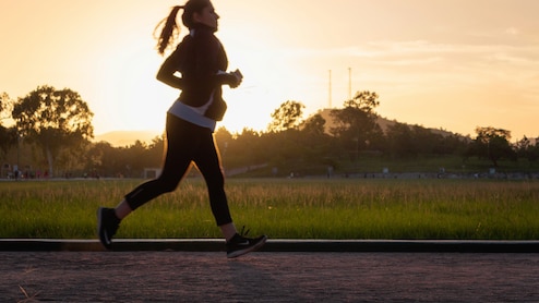 If You Struggle With These Health Issues, A Walk Before Bed Might Help