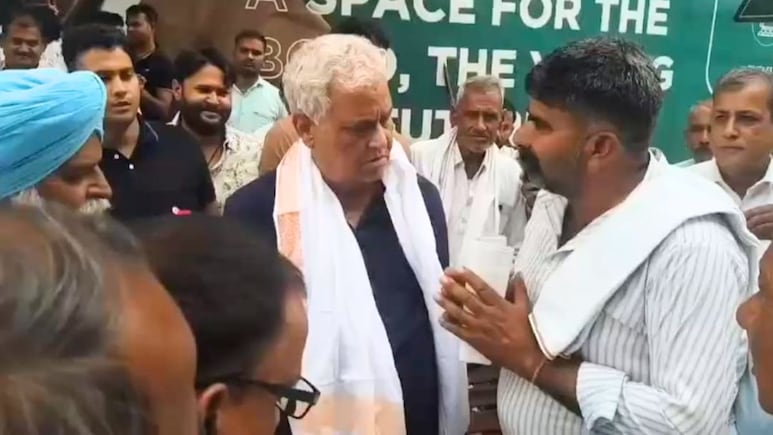 Rajasthan: मंत्री किरोड़ी लाल मीणा से मिले किसान, बिना देर किए तुरन्त कलेक्टर को घुमा दिया फोन; जानें पूरा मामला Rajasthan: मंत्री किरोड़ी लाल मीणा से मिले किसान, बिना देर किए तुरन्त कलेक्टर को घुमा दिया फोन; जानें पूरा मामला