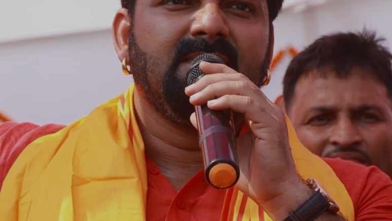 10वीं पास लड़का कैसे बना भोजपुरी इंडस्ट्री का पॉवर स्टार, पढ़ें पवन सिंह की कहानी 10वीं पास लड़का कैसे बना भोजपुरी इंडस्ट्री का पॉवर स्टार, पढ़ें पवन सिंह की कहानी