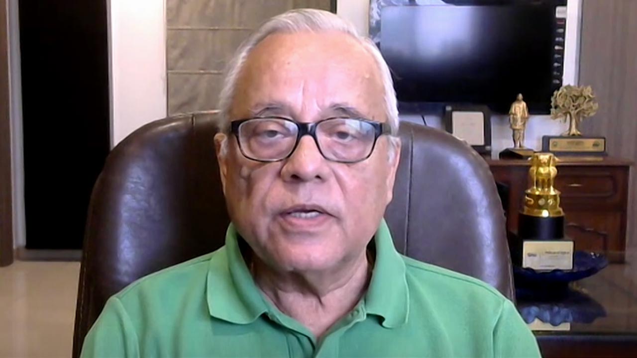 Hygienic Packaging Key: Prof. Misra Lauds 'Sirf Packed Nahi, Hygienic Bhi' Campaign