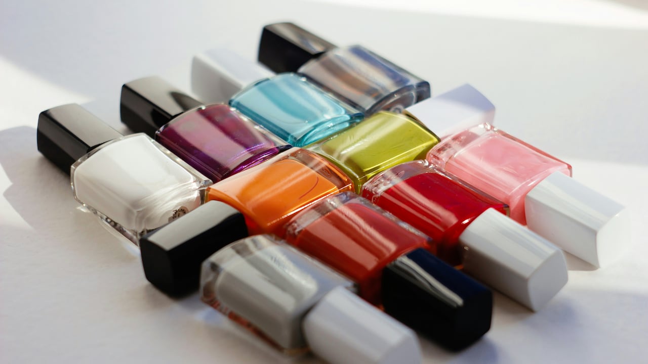 How To Match Nail Colours With Your Outfits Without Clashing How To Match Nail Colours With Your Outfits Without Clashing