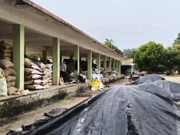 Rajasthan: सीकर की श्रीमाधोपुर कृषि मंडी में 8वें दिन भी हड़ताल जारी, व्यापारियों और पल्लेदारों में विवाद के चलते काम ठप Rajasthan: सीकर की श्रीमाधोपुर कृषि मंडी में 8वें दिन भी हड़ताल जारी, व्यापारियों और पल्लेदारों में विवाद के चलते काम ठप