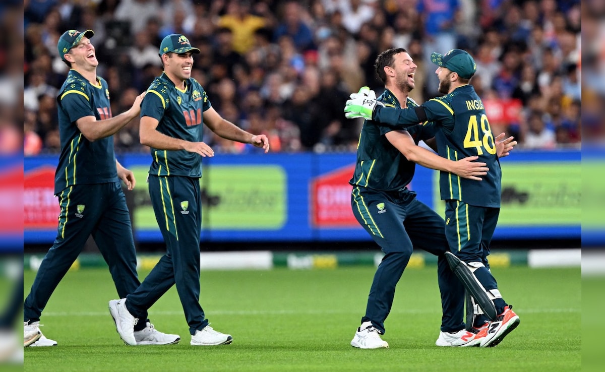 PBKS Star Snubbed From Australias T20 World Cup Squad. Pat Cummins Returns