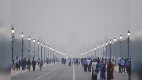 Delhi Air Quality Remains "Very Poor", Fog Forecast For Today