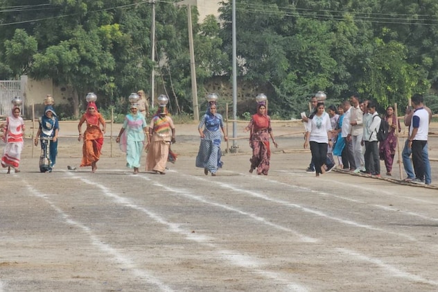 पारंपरिक प्रतियोगिताओं का आयोजन पारंपरिक प्रतियोगिताओं का आयोजन