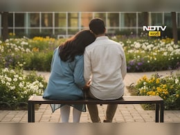 Akola News: अकोल्यातील शासकीय रुग्णालयात दिवसाढवळ्या अश्लील चाळे, Video viral