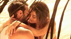 11 साल पुरानी वो थ्रिलर फिल्म, जिसमें प्रेमी की मौत का बदला लेने के लिए खूनी बनी प्रेमिका