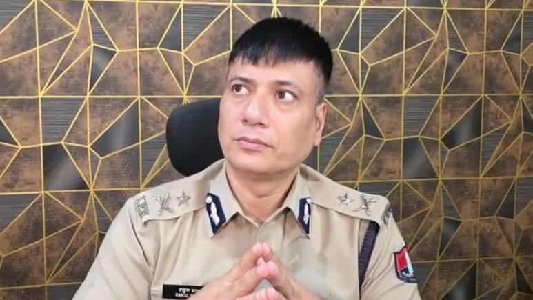 एक्शन मोड में दिखे आईजी राहुल प्रकाश, साइबर ठगी और गो तस्करी पर सख्ती के दिए निर्देश