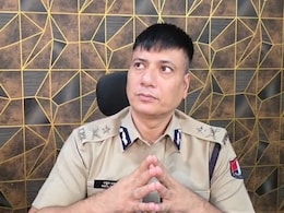 एक्शन मोड में दिखे आईजी राहुल प्रकाश, साइबर ठगी और गो तस्करी पर सख्ती के दिए निर्देश एक्शन मोड में दिखे आईजी राहुल प्रकाश, साइबर ठगी और गो तस्करी पर सख्ती के दिए निर्देश