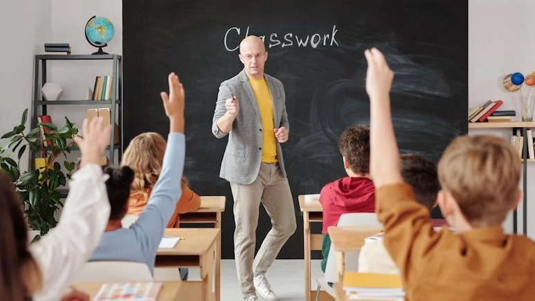 World Teachers' Day 2025: Wishes, Messages, Quotes, Facebook And WhatsApp Status To Share