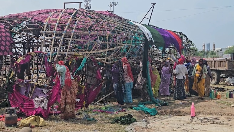 Kota News: राजस्थान में दुनिया के सबसे बड़े 'रावण' के अवशेषों को दशहरे के दूसरे दिन क्यों जलाया गया ? 