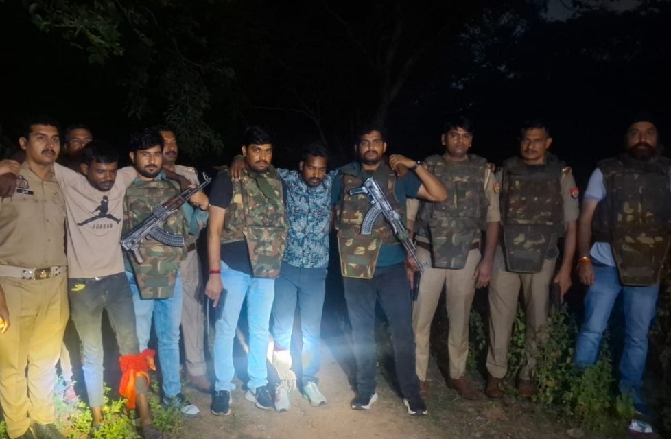 अब यूपी नहीं आएंगे, गलती हो गई... एनकाउंटर में घायल बदमाश गिड़गिड़ाए, कारों को बनाते थे निशाना