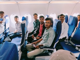 अनोखी पहल ! यहां 80% से ज्यादा अंक लाने वाले स्टुडेंट्स को कराया जाता है हवाई सफर अनोखी पहल ! यहां 80% से ज्यादा अंक लाने वाले स्टुडेंट्स को कराया जाता है हवाई सफर