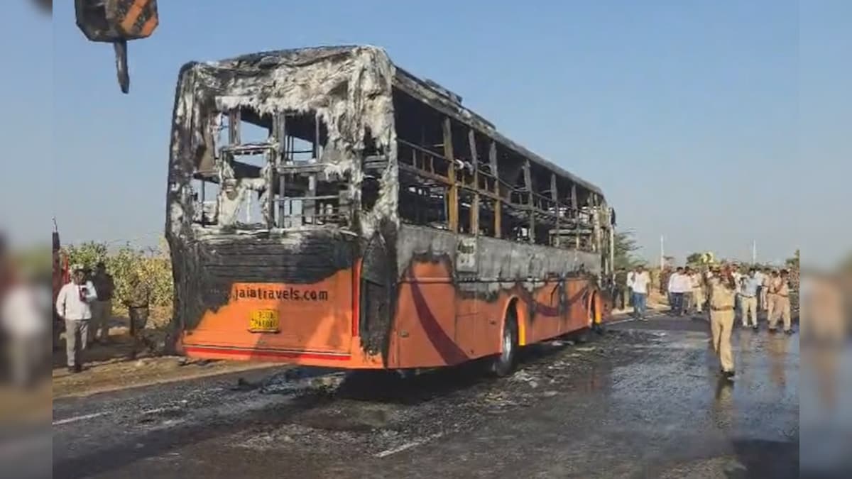 Jaisalmer Bus Fire News LIVE Updates: जैसलमेर बस हादसे में 20 लोगों की मौत,  मौके पर पहुंचे CM भजनलाल; DNA जांच से होगी मृतकों की पहचान | Jaisalmer Bus  Fire Accident Live