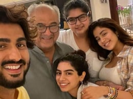 बोनी कपूर की बेटी करने जा रही बॉयफ्रेंड से सगाई, 2 अक्टूबर को निभाई जाएंगी रस्में बोनी कपूर की बेटी करने जा रही बॉयफ्रेंड से सगाई, 2 अक्टूबर को निभाई जाएंगी रस्में
