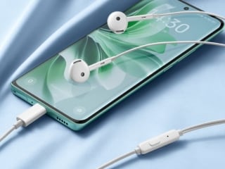 वायर्ड ईयरफोन्स लवर हो जाएं खुश! OnePlus ने भारत में लॉन्च किए Type-C ईयरफोन्स, जानें कीमत