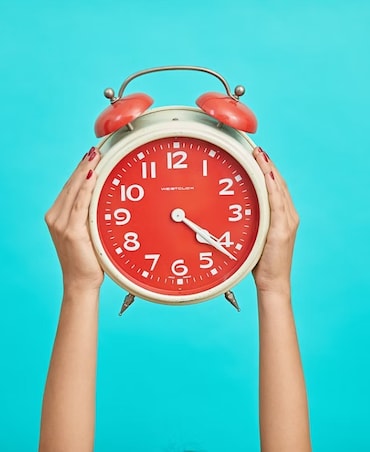 10 Tips To Help You Wake Up Early