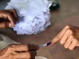 Bihar Election: पोलिंग बूथवर फक्त 1200 मतदार; मोबाईल नेता येणार, बिहार निवडणुकीत पहिल्यांदाच 10 ऐतिहासिक बदल Bihar Election: पोलिंग बूथवर फक्त 1200 मतदार; मोबाईल नेता येणार, बिहार निवडणुकीत पहिल्यांदाच 10 ऐतिहासिक बदल