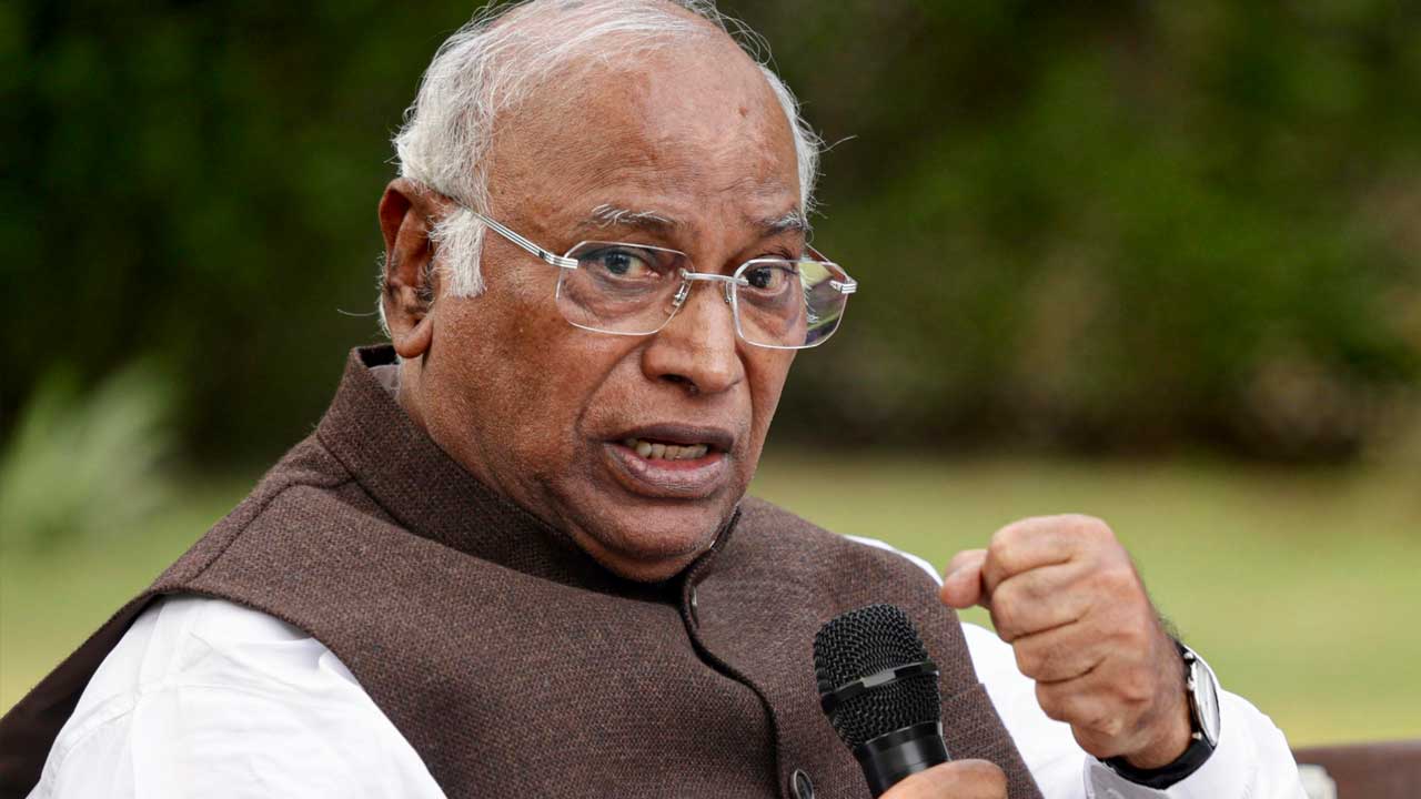 Mallikarjun Kharge Invokes Sardar Patel To Demand Ban On RSS, BJP Hits Back