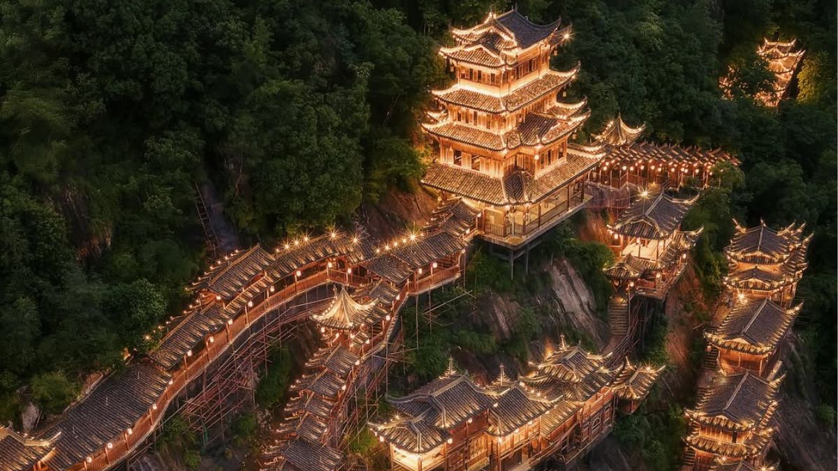 Why Wangxian Valley In China Is Going Viral As A Travel Destination