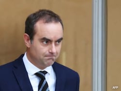 France&#039;s PM Sebastien Lecornu Resigns Hours After Unveiling New Cabinet