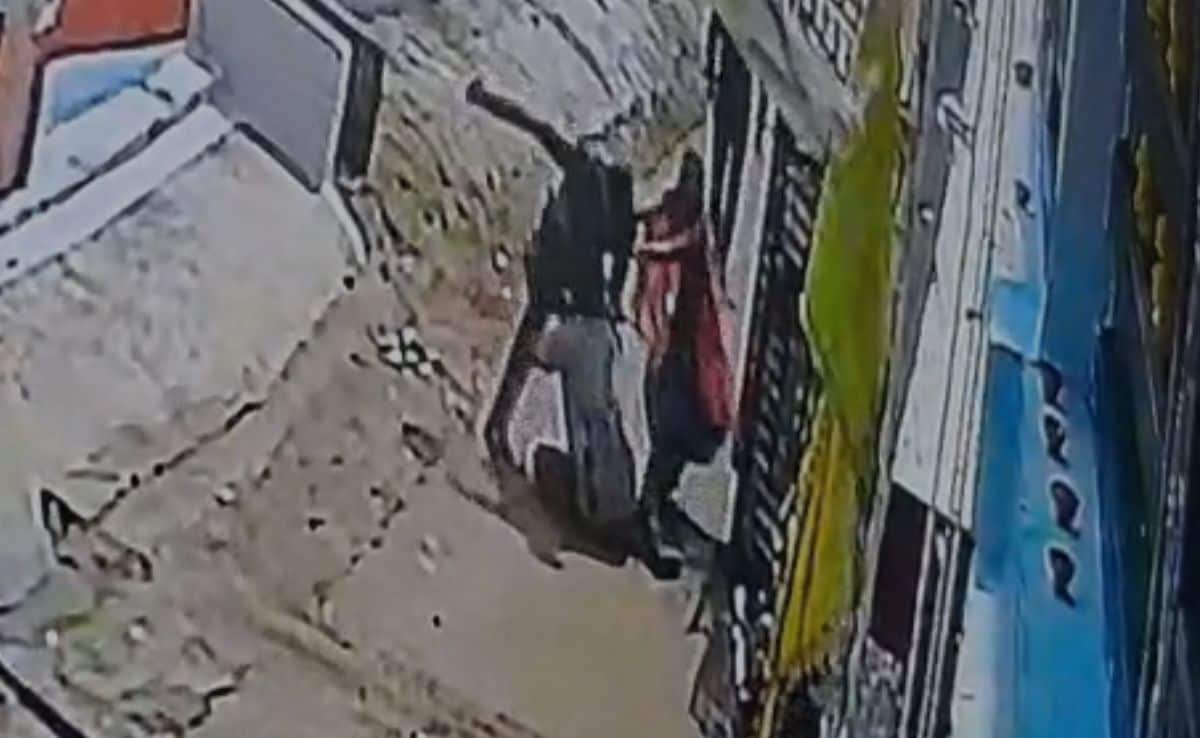 Man Stabs Brother To Death, Then Kills Sister-In-Law In Front Of Her Children