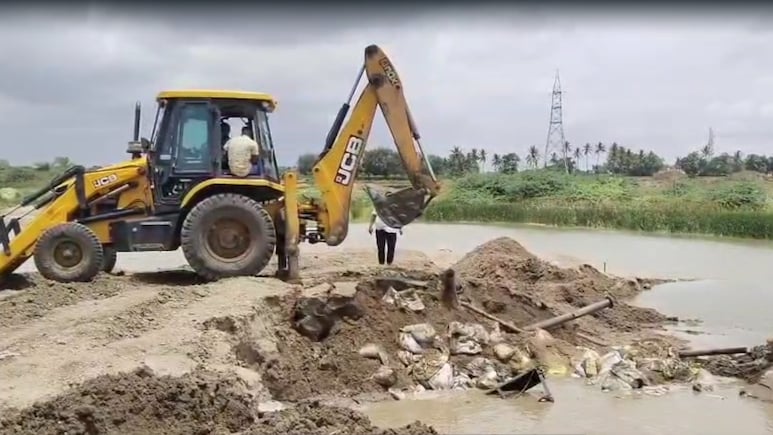 Jharkhand Man Who Protested Illegal Sand Mining Run Over By Tractor