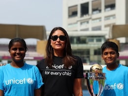 Kareena Kapoor Khan Raises Awareness For Children's Rights At India Vs Australia Women's World Cup Semi-Final Kareena Kapoor Khan Raises Awareness For Children's Rights At India Vs Australia Women's World Cup Semi-Final