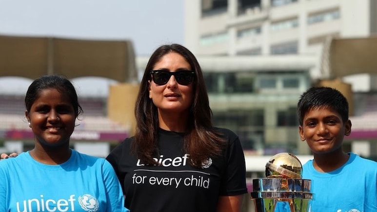 Kareena Kapoor Khan Raises Awareness For Children's Rights At India Vs Australia Women's World Cup Semi-Final Kareena Kapoor Khan Raises Awareness For Children's Rights At India Vs Australia Women's World Cup Semi-Final