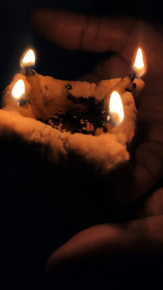 यम का दीपक जलाते वक्त बोलें ये मंत्र