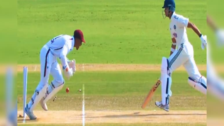 IND vs WI: सब कंफ्यूजन है जी.. जायसवाल को धोखे से दिया गया RUN OUT, क्या अंपायर से हुआ ब्लंडर? IND vs WI: सब कंफ्यूजन है जी.. जायसवाल को धोखे से दिया गया RUN OUT, क्या अंपायर से हुआ ब्लंडर?
