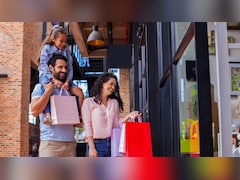 फेस्टिव सीजन में रिकॉर्डतोड़ बिक्री: GST दरें कम हुईं तो लोगों ने की जमकर खरीदारी, टूटा 10 साल का रिकॉर्ड