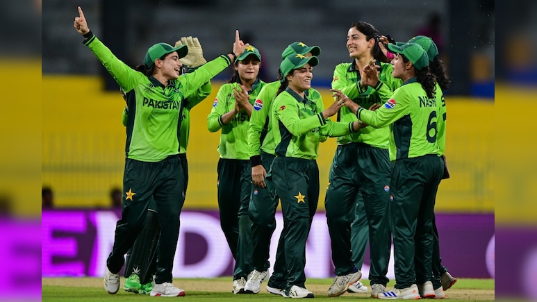 Womens World Cup: जीत को तरसी पाकिस्तानी टीम, 6 मैचों के बाद भी नहीं खुला खाता, वर्ल्ड कप से हुई बाहर Womens World Cup: जीत को तरसी पाकिस्तानी टीम, 6 मैचों के बाद भी नहीं खुला खाता, वर्ल्ड कप से हुई बाहर