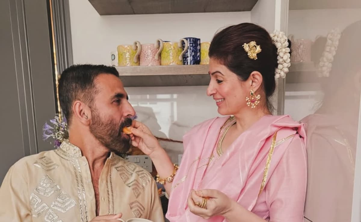 Twinkle and Akshay celebrated Diwali in London. Photo: Twinkle Khanna/ Instagram Twinkle and Akshay celebrated Diwali in London. Photo: Twinkle Khanna/ Instagram