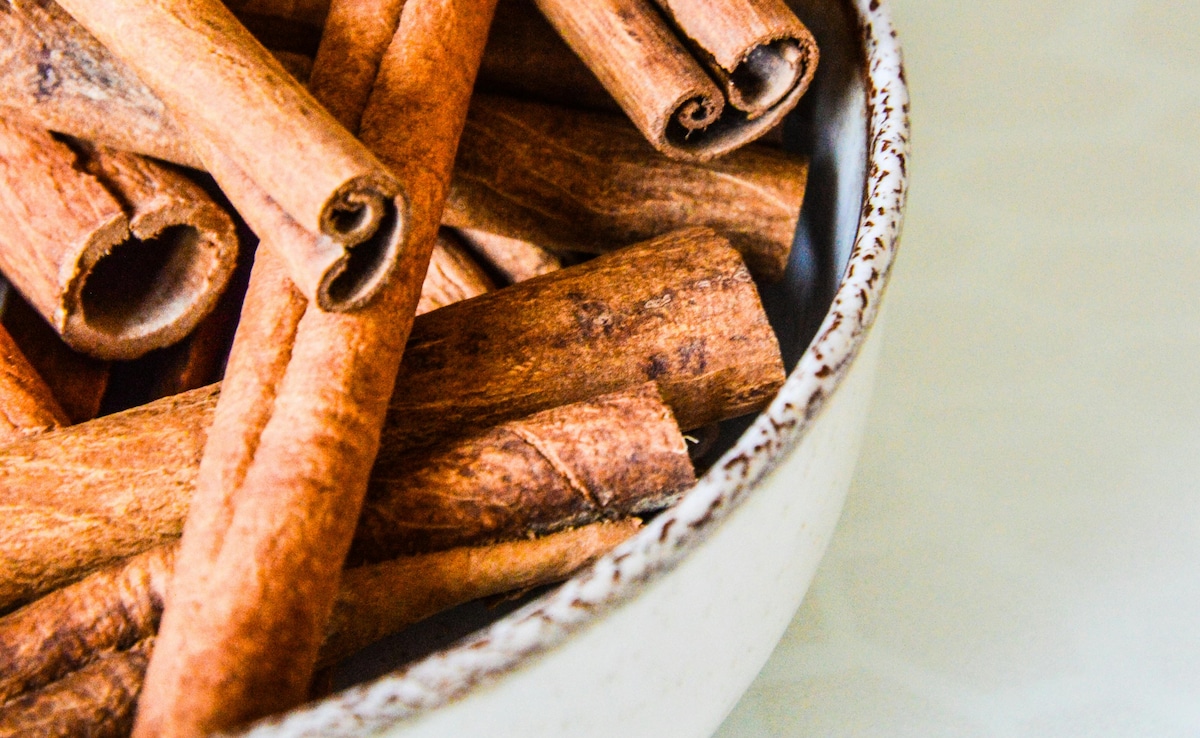 5 Health Benefits Of Eating Cinnamon In Winters