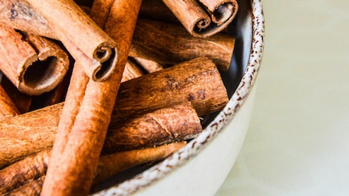 5 Health Benefits Of Eating Cinnamon In Winters