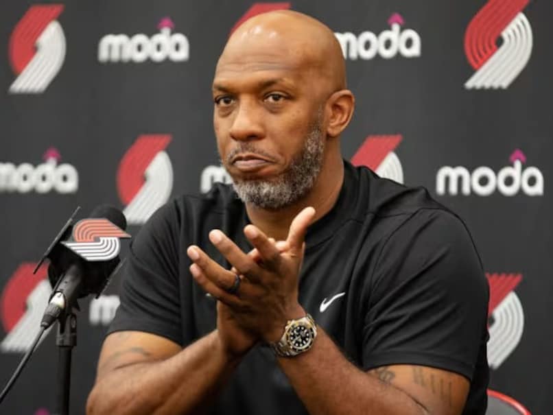 NBA Head Coach, Player Charged In Sprawling Sports Betting And Mafia-Backed Poker Schemes