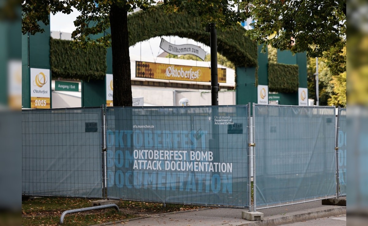 Bomb Threat Shuts Oktoberfest As Munich Police Probe Deadly 'Family Dispute'