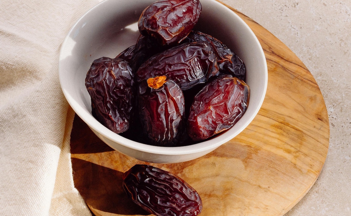 सर्दियों में रोज़ाना खजूर खाने से क्‍या होगा, खजूर की तासीर और एक दिन में कितना खजूर खाना चाहिए?