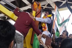 Video: BJP MP Rides Crane To Garland Statue, Slaps Operator After It Jolts Video: BJP MP Rides Crane To Garland Statue, Slaps Operator After It Jolts
