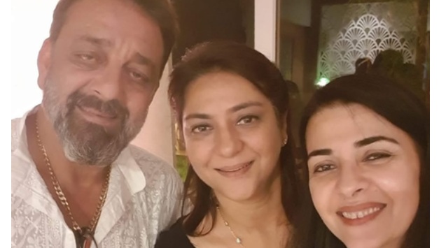भाई दूज पर प्रिया दत्त ने संजय दत्त के साथ शेयर की पुरानी यादें, लिखा- हमारा 'अटूट रिश्ता'...