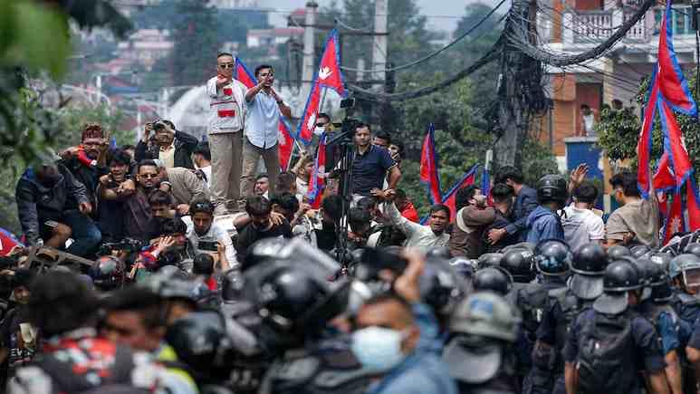 नेपाल का ‘जेन जेड’ समूह राजनीतिक पार्टी बनाएगा; चुनाव लड़ने के लिए शर्तें रखीं नेपाल का ‘जेन जेड’ समूह राजनीतिक पार्टी बनाएगा; चुनाव लड़ने के लिए शर्तें रखीं