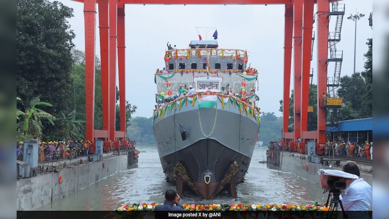 आ गया समंदर का नया बादशाह 'आन्‍द्रोत', नौसेना की ताकत बढ़ाने वाला नया युद्धपोत कितना ताकतवर?