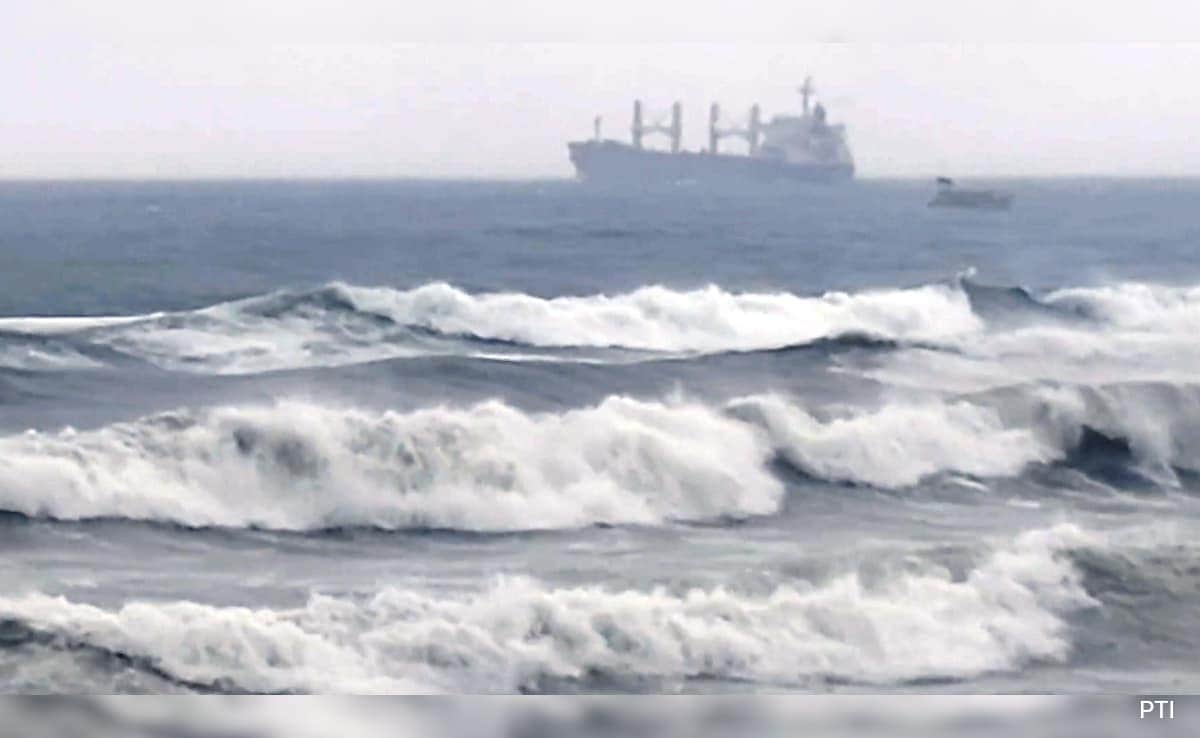 Live Updates: Cyclone Montha Landfall Begins, Heavy Rain, Strong Winds On Andhra Coast