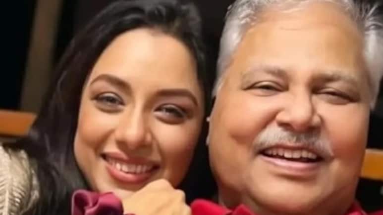 Rupali Ganguly Remembers Satish Shah With Iconic <i>Sarabhai Vs Sarabhai</i> Moments Rupali Ganguly Remembers Satish Shah With Iconic <i>Sarabhai Vs Sarabhai</i> Moments