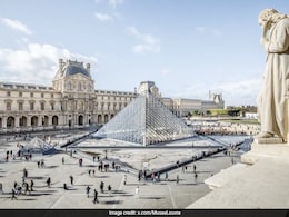 Paris' Louvre Heist Lays Bare Museum Security Complaints Paris' Louvre Heist Lays Bare Museum Security Complaints