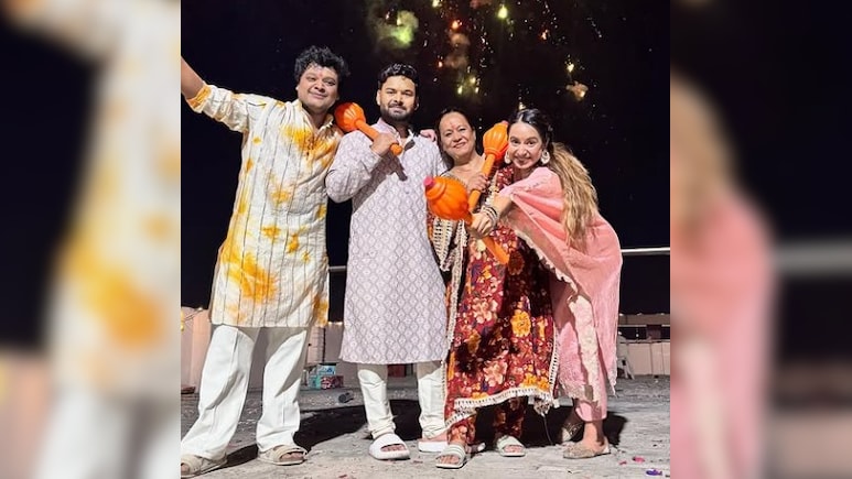 सचिन से लेकर धोनी तक, भारतीय क्रिकेटरों ने कुछ इस तरह मनाई दीपावली, तस्वीरें बना देगी आपका दिन सचिन से लेकर धोनी तक, भारतीय क्रिकेटरों ने कुछ इस तरह मनाई दीपावली, तस्वीरें बना देगी आपका दिन