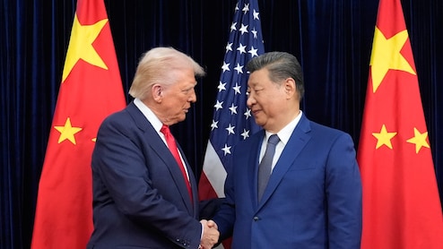 बंद कमरे में 2 घंटे की मुलाकात की कहानी: आखिर चीन ने ट्रंप को कैसे पटा लिया?  बंद कमरे में 2 घंटे की मुलाकात की कहानी: आखिर चीन ने ट्रंप को कैसे पटा लिया?