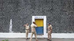 ऑर्थर रोड जेल की बैरक नंबर 12 का कैदी बनेगा मेहुल चोकसी, उस सेल की तस्&zwj;वीरें जहां काटेगा सजेगा