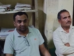 ACB ने प्लाटून कमांडर और होमगार्ड को 4 हजार रुपये लेते दबोचा, ड्यूटी लगाने के लिए कर्मचारी से मांगी रिश्वत ACB ने प्लाटून कमांडर और होमगार्ड को 4 हजार रुपये लेते दबोचा, ड्यूटी लगाने के लिए कर्मचारी से मांगी रिश्वत